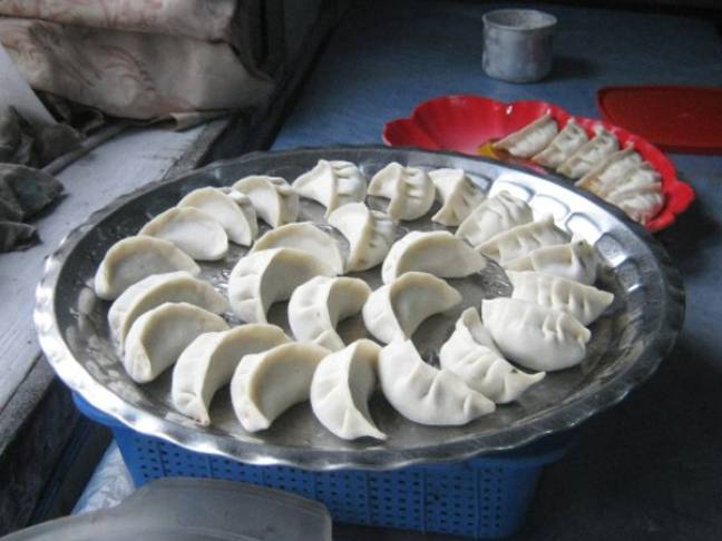 Nepal top 10 travel tips momos 600x450