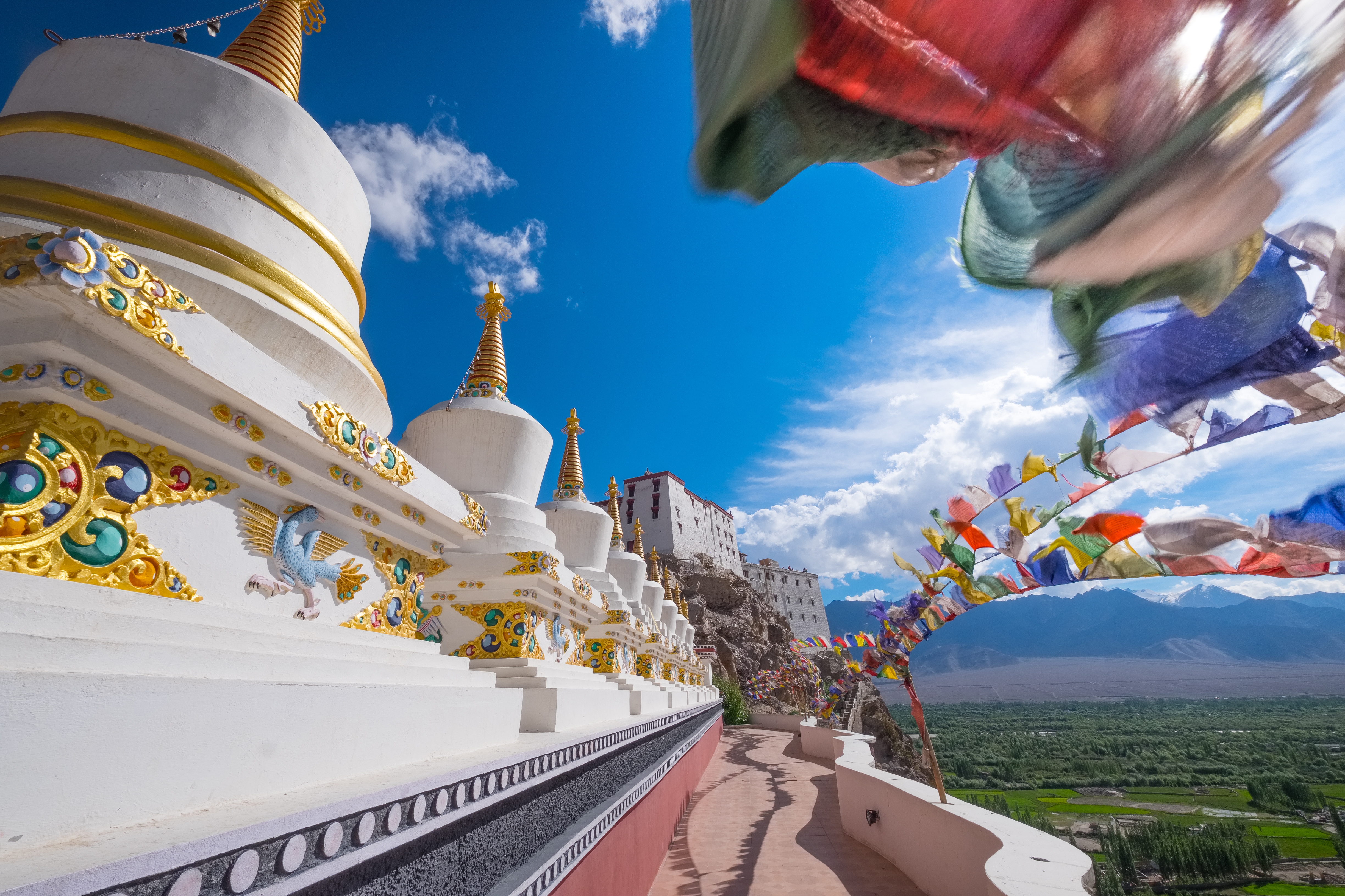 The Meaning of Prayer Flags in the Himalayas