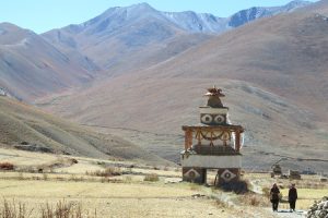 Trekking past gompa Dho Tarap