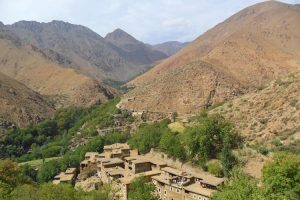 On trek to Azib N'Ououraine. Image by M Williams