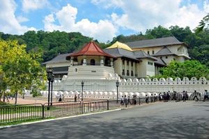 Visiting the Temple of Tooth, Kandy