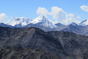 Mountain view from Jhyarkoi La. Image by N Morgan