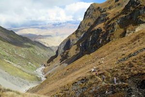 Trekking towards Mustang