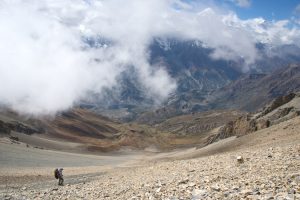 Descending from the Kang La Pass