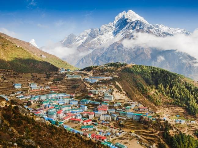 Guide to trekking to everest base camp namche bazaar